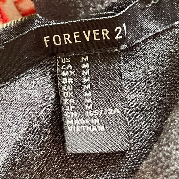 Forever 21 floral romper - Picture 4 of 6